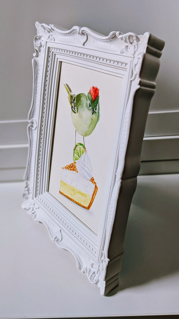 Volta Voloshin-Smith, Ruby Crowned Kinglet on a Key Lime Pie - Original Painting